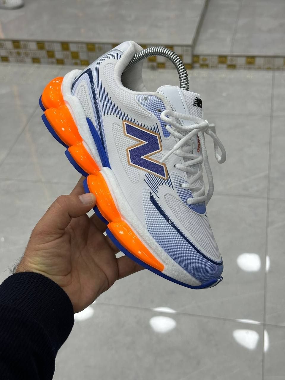 NEW BALANCE 2000