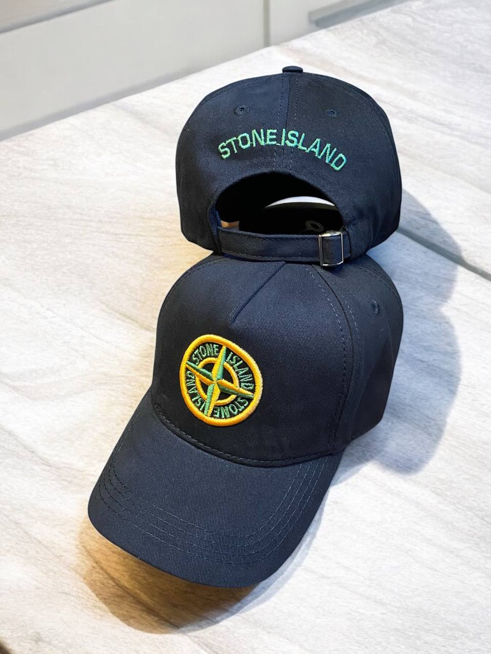 CASQUETTES STONE ISLND